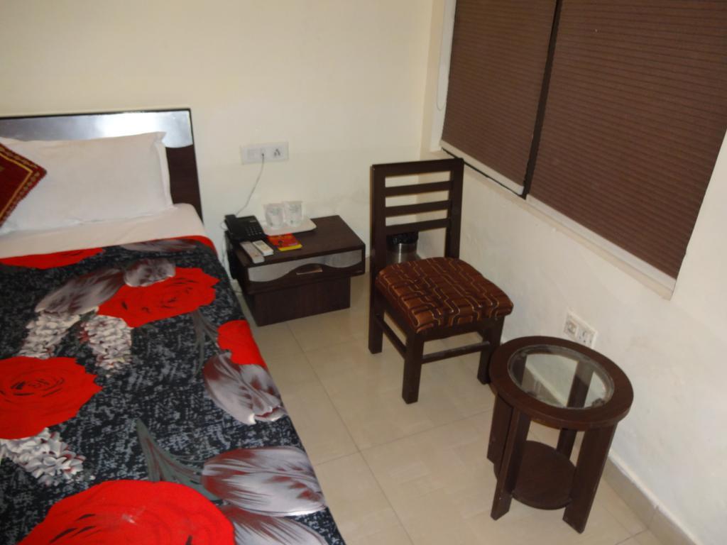 Hotel Darbar View Амритсар Стая снимка